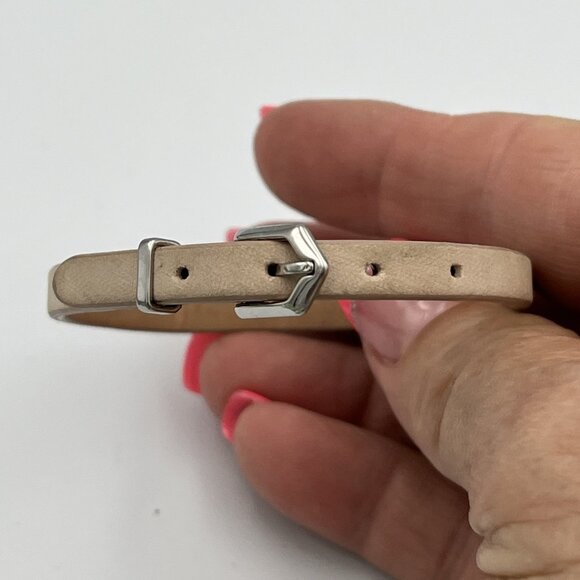 Fossil Tan Leather Bangle Bracelet White Crystal Rhinestones Women’s Jewelry 7” - Picture 2 of 4